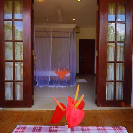 Hotel Susantha Garden Bentota Buitenkant foto