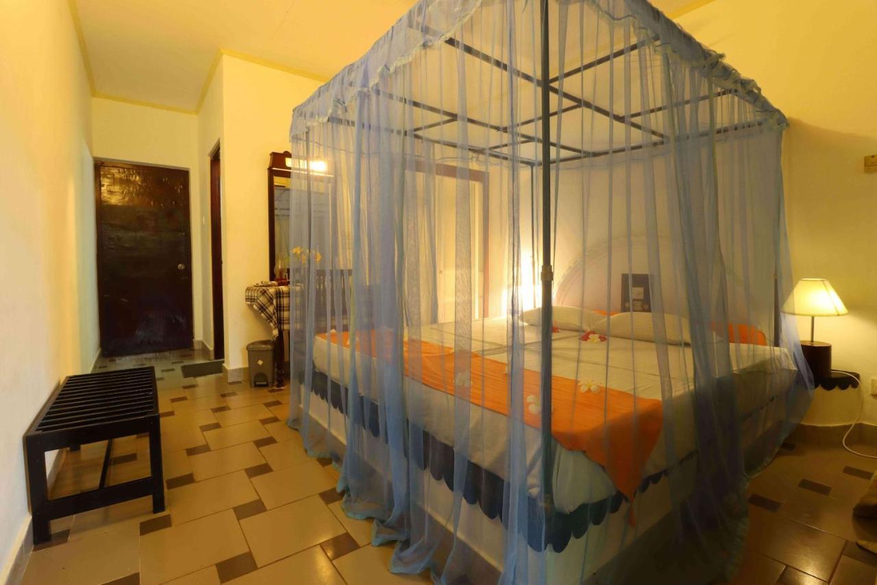 Hotel Susantha Garden Bentota Buitenkant foto