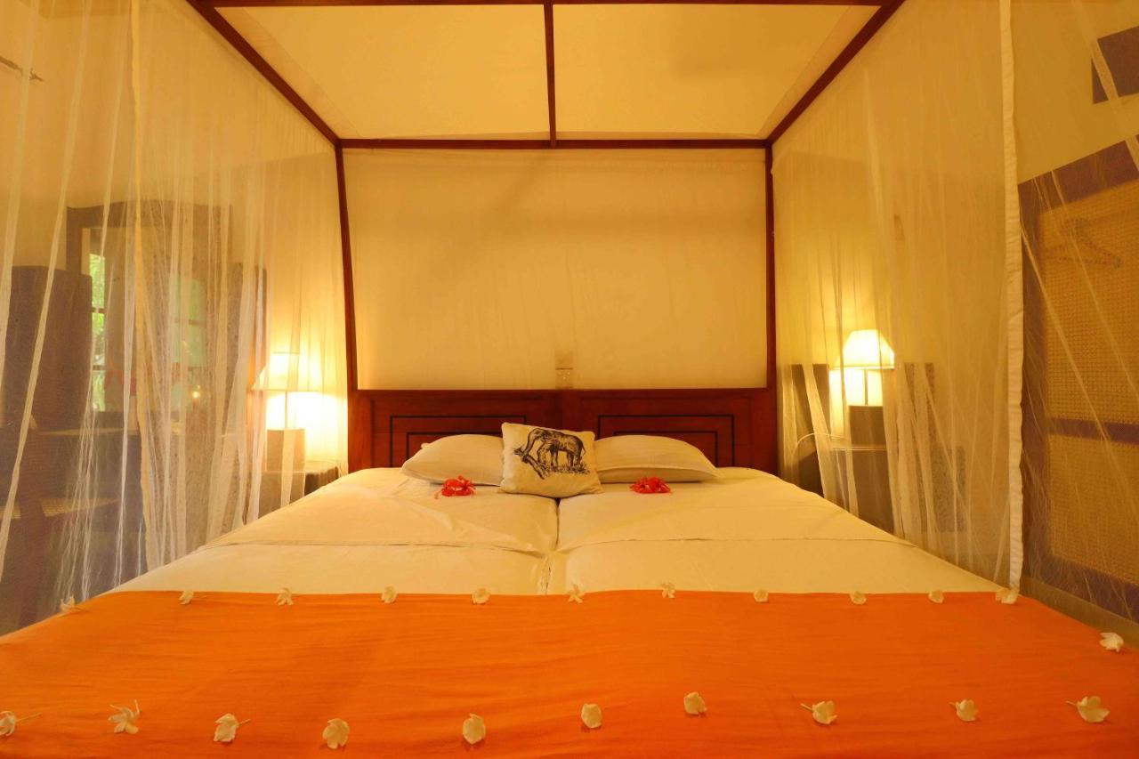 Hotel Susantha Garden Bentota Buitenkant foto