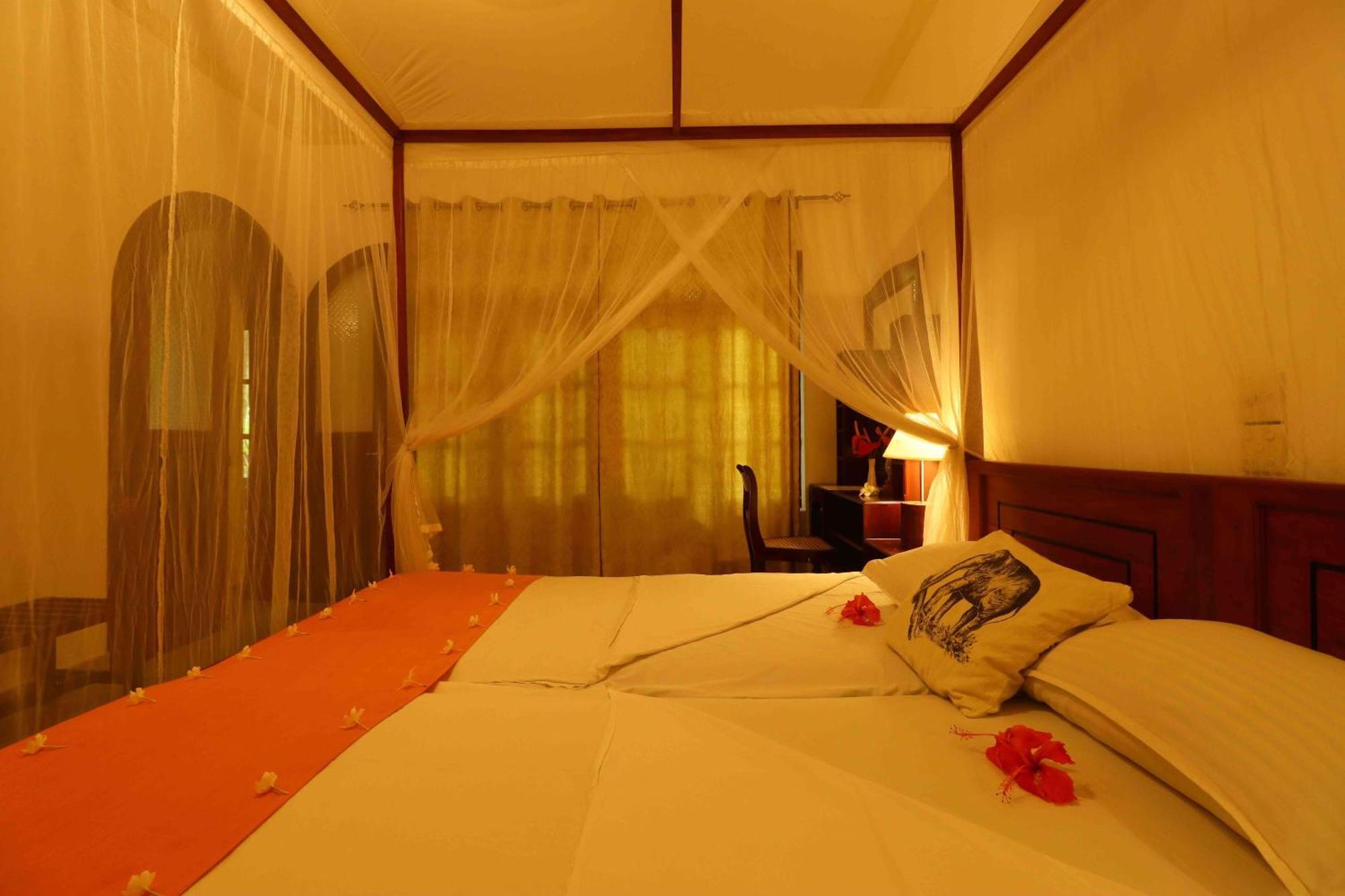 Hotel Susantha Garden Bentota Buitenkant foto